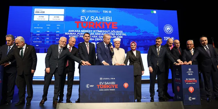 “500 bin sosyal konutumuz bitecek”