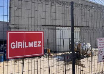 Fabrikada gaz tankı patladı: 4 işçi yaralandı