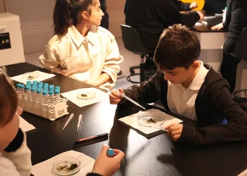 Çocuklar GUHEM’de Uzayın Kapılarını Araladı