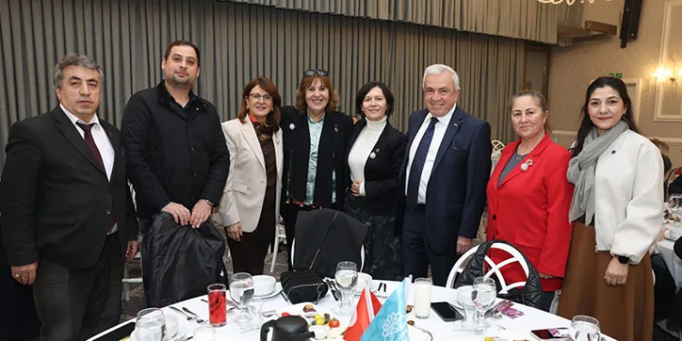 Nilüfer kardeşlik sofrasında buluştu