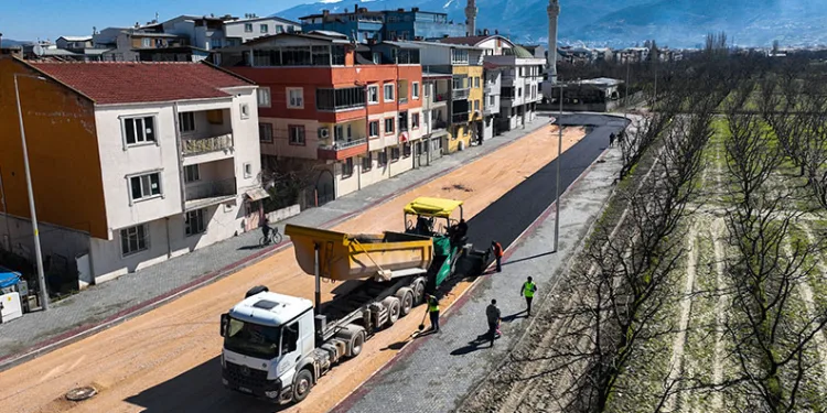 Bursa’da ulaşım yatırımları hız kesmiyor