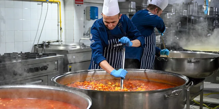 Bursa’nın dayanışma mutfağı büyüyor