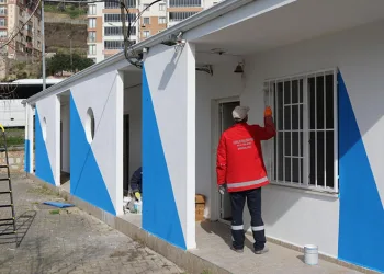 Gemlik’te Sahalar Yenileniyor