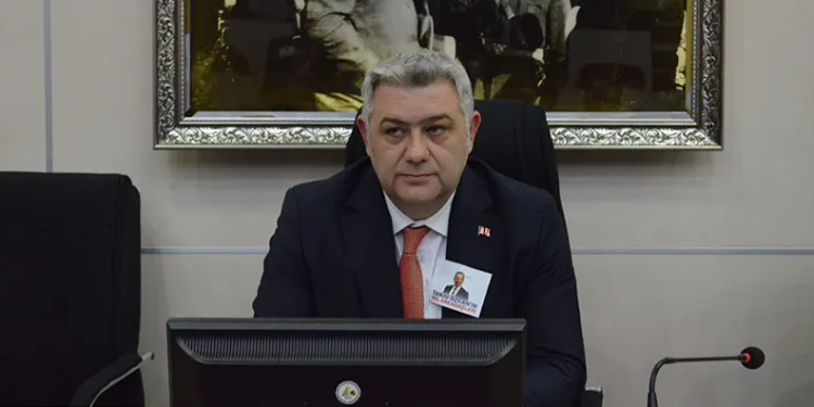 Tanju Özcan’ın yerine yeni başkanvekili seçildi