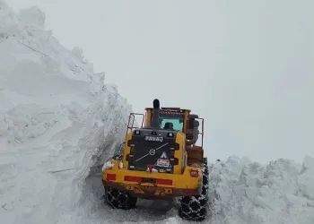 Hakkari’de kapanan tüm köy ve mezra yolları yeniden açıldı