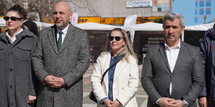 Başkan Aydın 8 Mart Programında Kadınlarla Buluştu