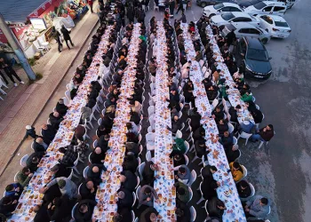Bursa’da bin 500 kişi sokak iftarında buluştu