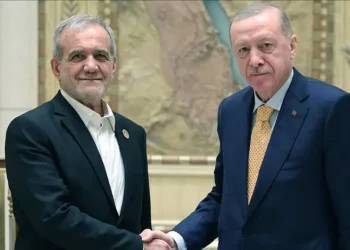 Cumhurbaşkanı Erdoğan, Pezeşkiyan ile görüştü