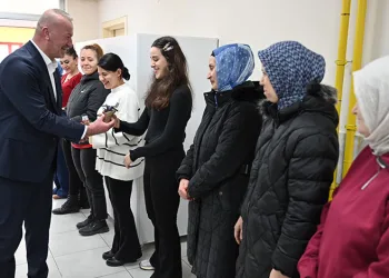 “Kadınlarımızın gücüyle daha güzel bir gelecek inşa edeceğiz”