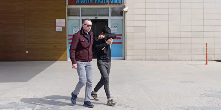 Cezaevi firarisi dolandırıcı İnegöl’de yakalandı