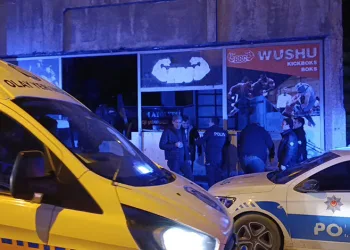 Metruk iş yerinde erkek cesedi bulundu