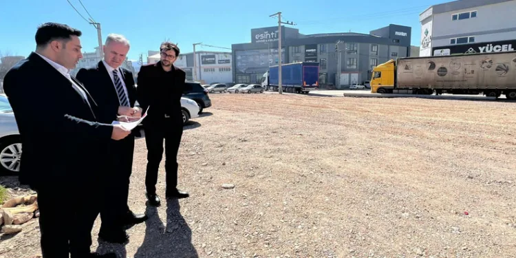 Sanayi Bölgesinde Otopark Alanları Artıyor