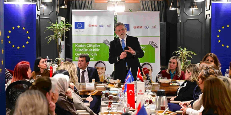 “Küresel rekabette farklılaşmayı kadınlarla sağlayacağız”