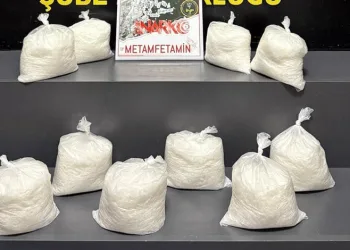 Kargo gönderisinde 9 kilonun üzerinde uyuşturucu ele geçirildi