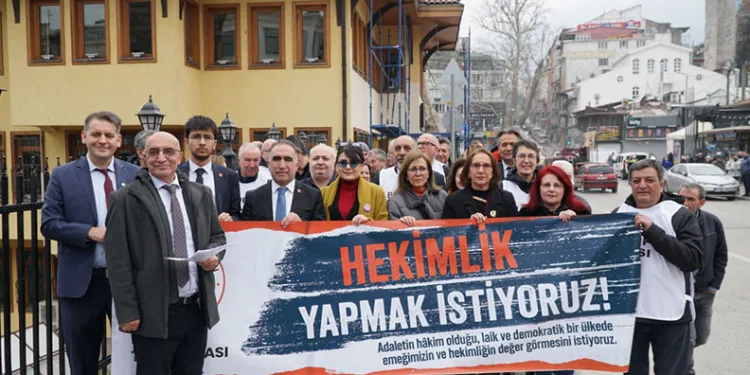 Bursa Tabip Odası’ndan “Sağlık Hakkı” yürüyüşü