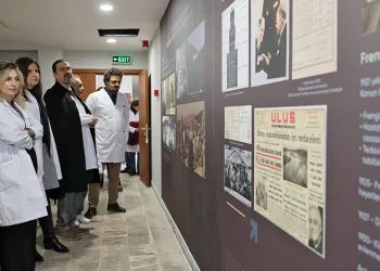 Genç Cumhuriyet’in sağlık alanındaki başarıları sergiyle anlatıldı