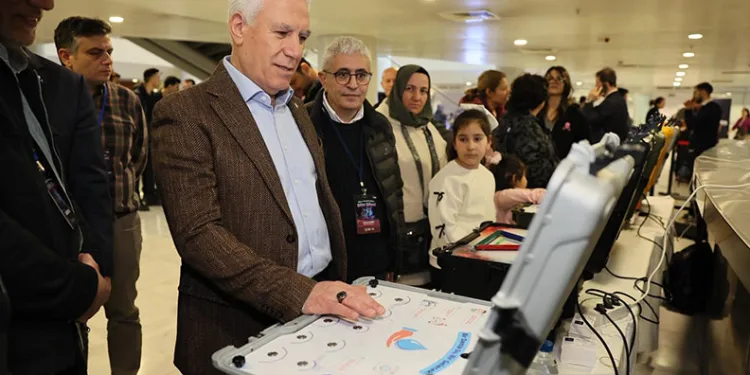 Bursa’da gençler bilimle buluştu