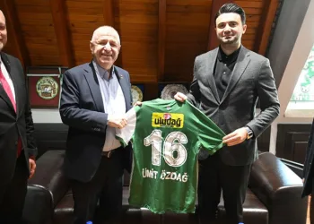 Ümit Özdağ’dan Bursaspor’a ziyaret
