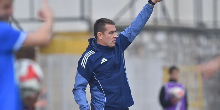 İnegölspor hocasıyla yolları ayırdı