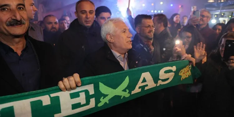 Tahanlı Pide ve çaylar başkan Bozbey’den