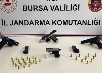 Bursa’da ruhsatsız silahlar ele geçirildi