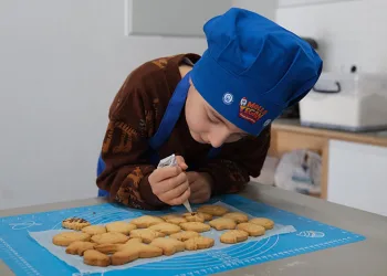 Ramazan tatlıları minik şeflerden