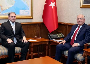 Bakan Güler, Azerbaycan Savunma Sanayii Bakanı Mustafayev ile görüştü