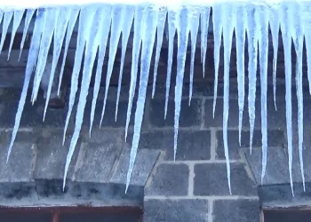 Kars eksi 15’i gördü: Baharda Sibirya soğukları etkili oluyor