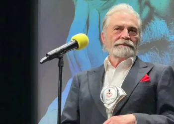 Haluk Bilginer’den meslektaşlarına sert eleştiri!