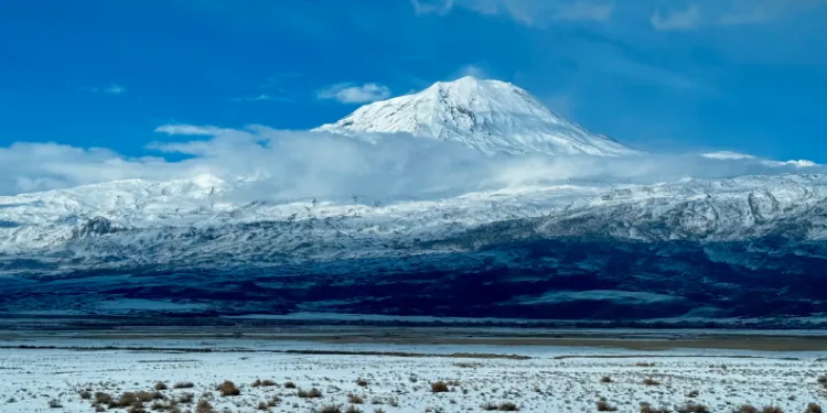 Ağrı Dağı ihtişamıyla göz kamaştırıyor