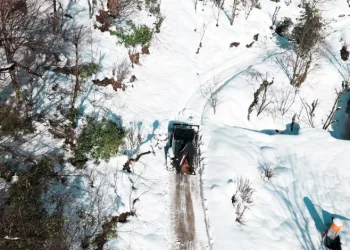 Giresun’un yüksek kesimlerinde karla mücadele sürüyor