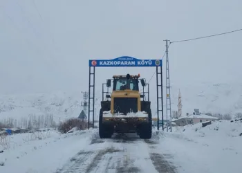 Iğdır’da karla mücadelede başarı: Kapalı köy yolu kalmadı