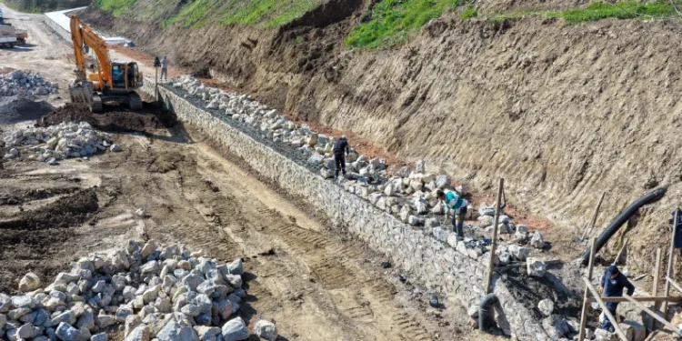 Başiskele’de 63 bin metrekarelik Yeşilyurt Vadisi’nde çalışmalar sürüyor