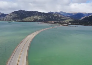 Sel suları altında kalan Antalya-Konya kara yolu yeniden ulaşıma açıldı