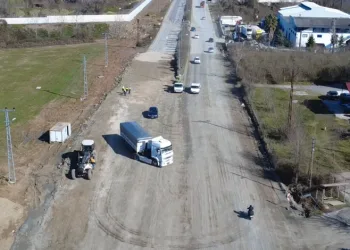 Çarşamba-Ayvacık karayolunda çalışmalar sürüyor