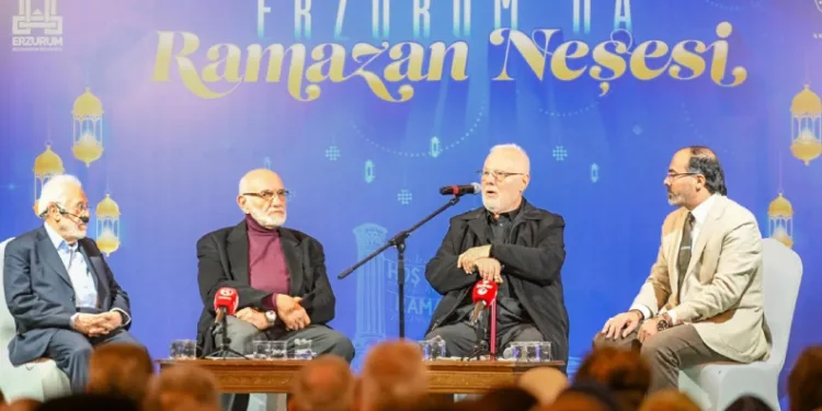 Tarihi mekanda “Medreseden Üniversiteye Erzurum’da İlim” konuşuldu