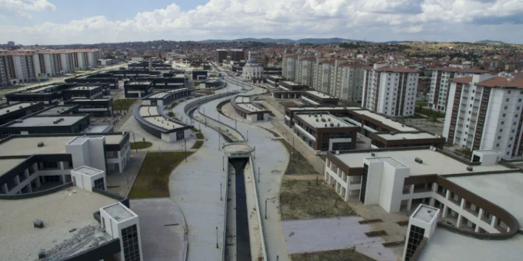 Ege’nin kalbi Uşak’a 23 yılda 135 tesis kazandırıldı