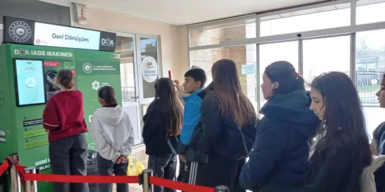 Ortaokul öğrencileri atıkları doğaya değil DOA’ya atıyor