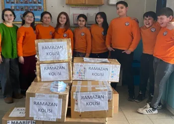 Başçayır’da minik yüreklerden Ramazan kolisi
