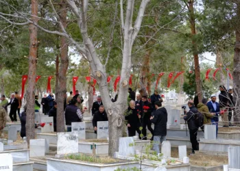 Erzincan: Depremin izleri