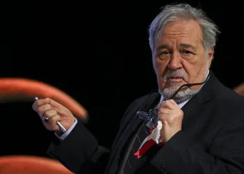 İlber Ortaylı yoğun bakımda