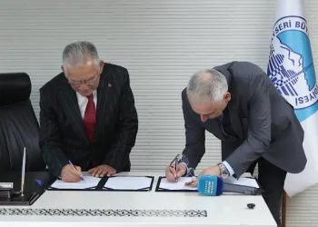 Başkan Büyükkılıç, Kartal Katlı Kavşağı için besmeleyi çekti, imzayı attı