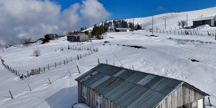 Düzce’nin zirvesi Kardüz’den muhteşem görüntüler
